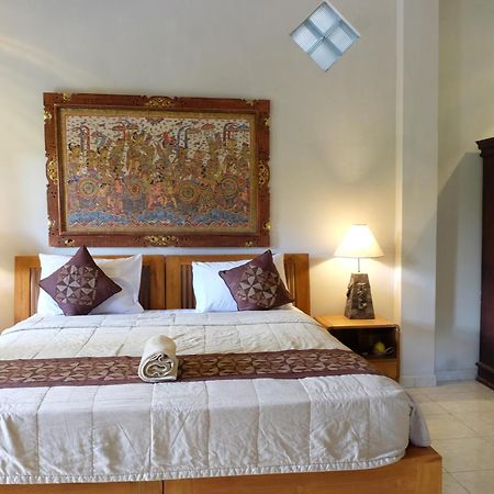 Suastika Guest House Ubud Exterior photo