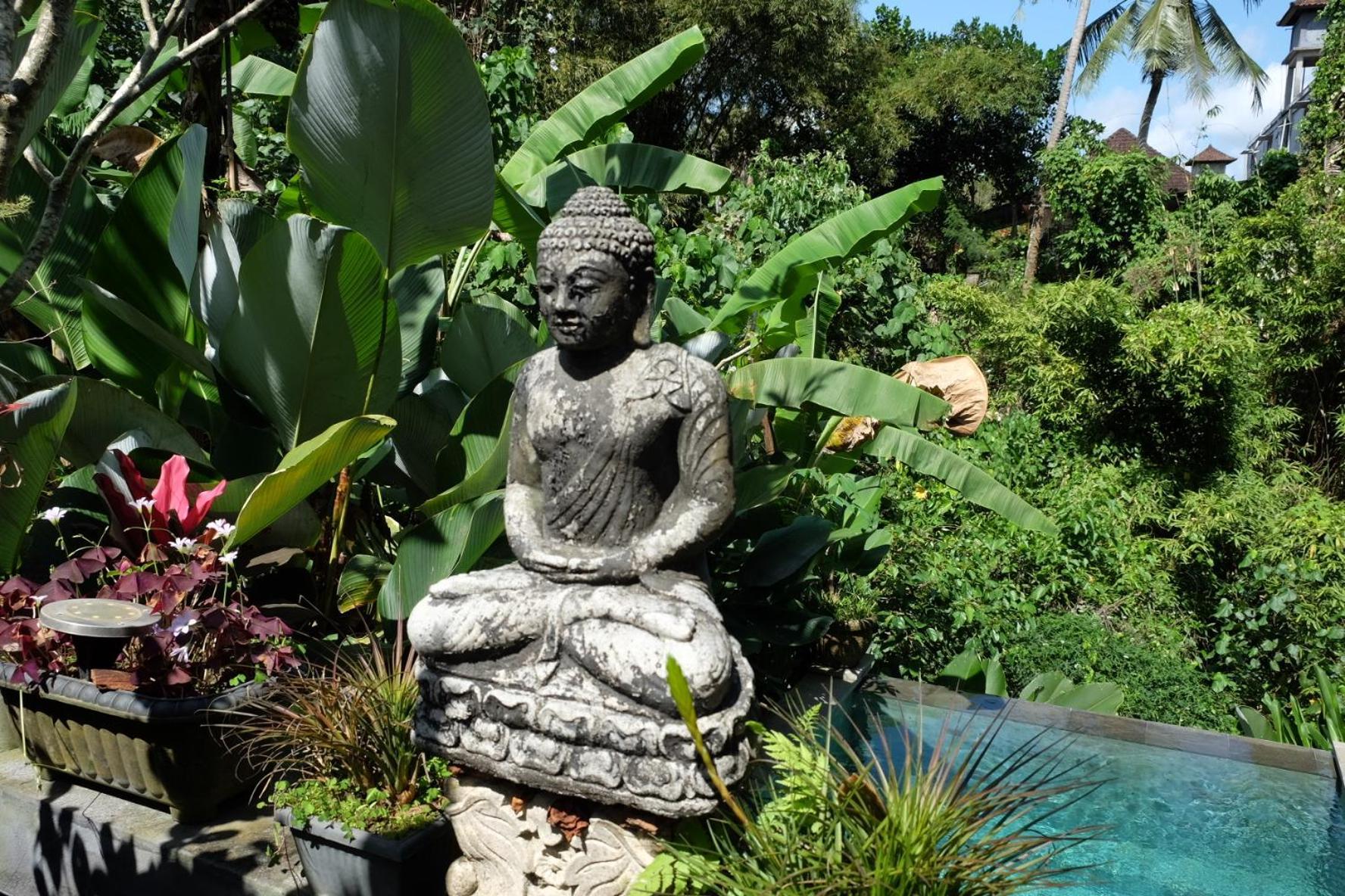 Suastika Guest House Ubud Exterior photo